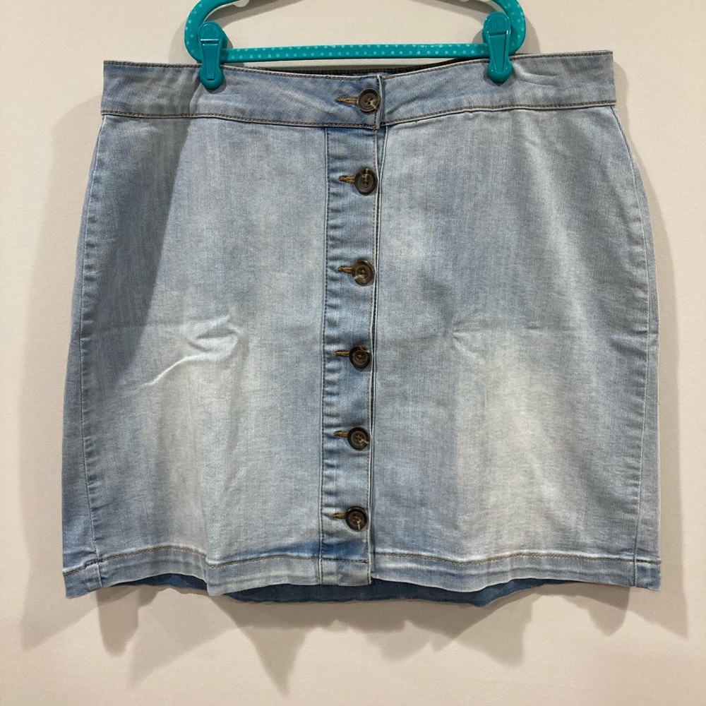 Indigo Rein Denim Button-Front Jean Skirt Size 14